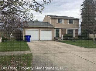 64 Kensington Dr, Hamilton, OH 45013