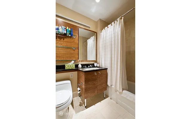 Rented by Douglas Elliman | media 4