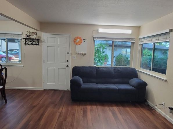 2708 Pole Line Rd APT 2, Davis, CA 95618