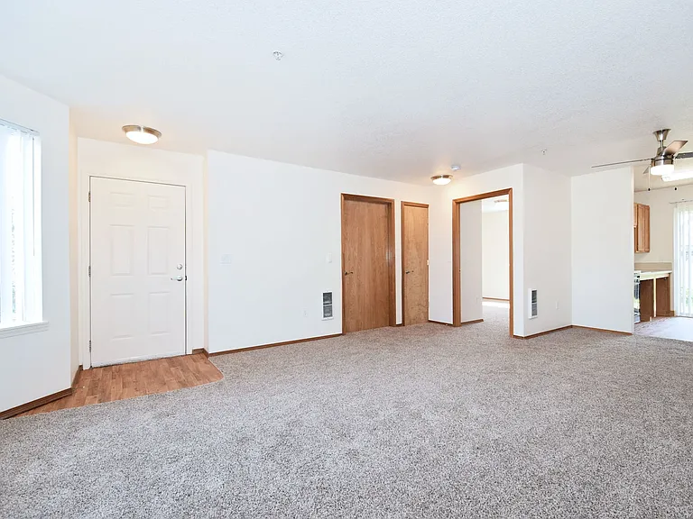 Pleasant Ridge Apartments — Photo 32