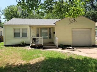 2123 N Hood St, Wichita, KS 67203