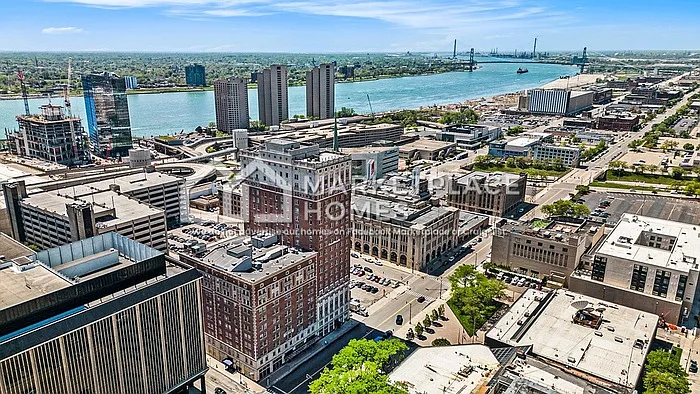 525 W Lafayette Blvd #13E — Photo 32