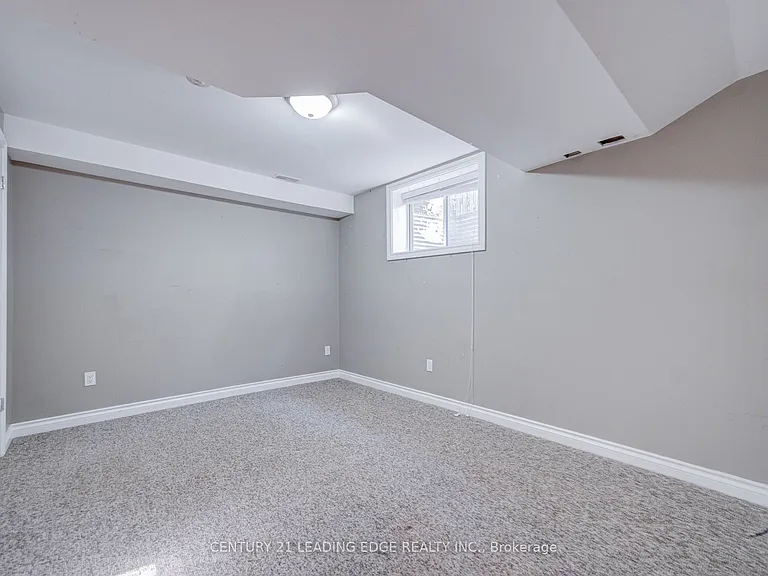 124 College St #9 — Photo 40