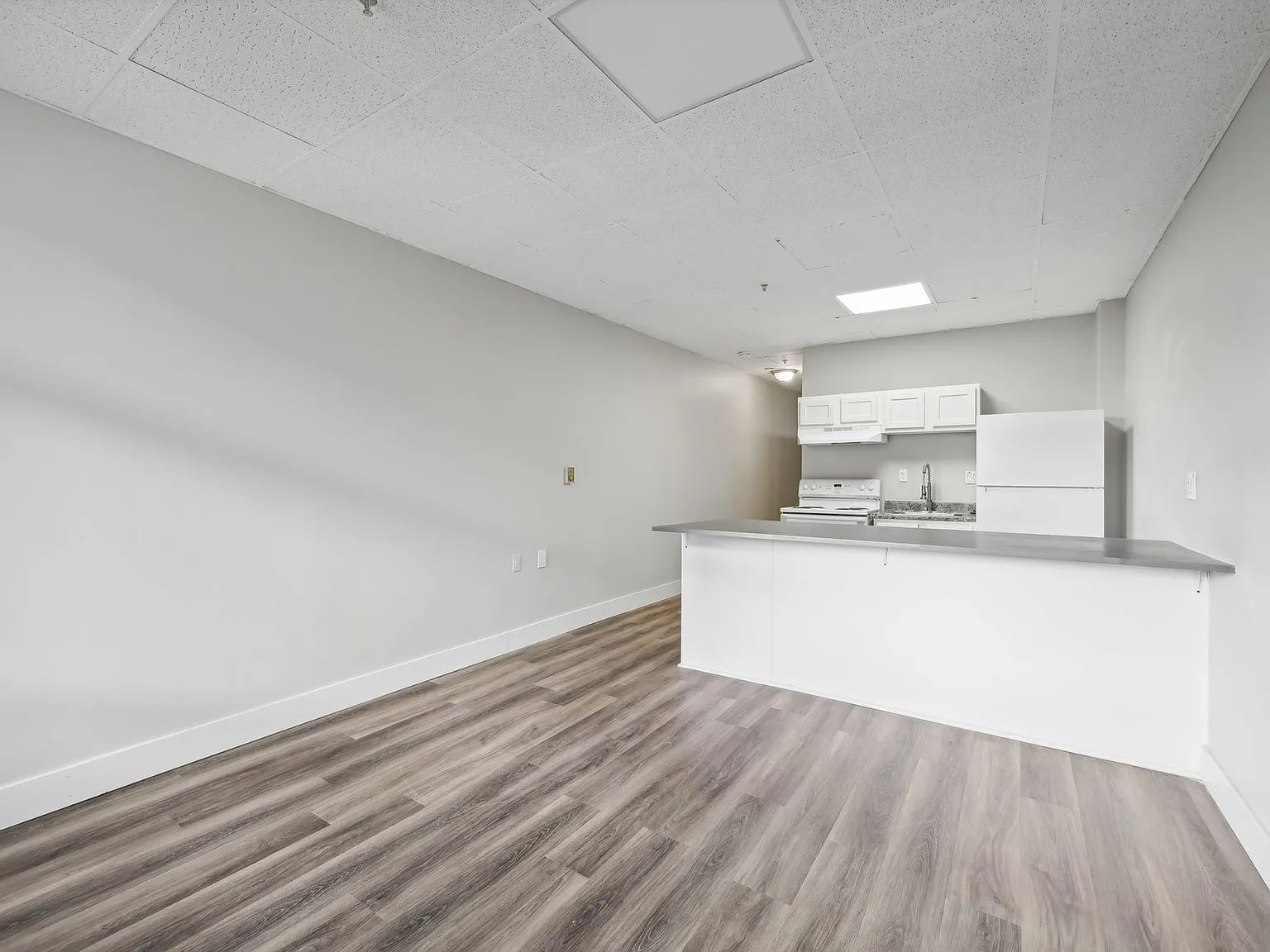 Franklin Park Apartments — Photo 3