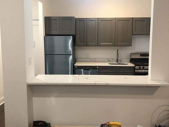 3rd image of 4526 44th St APT 4C