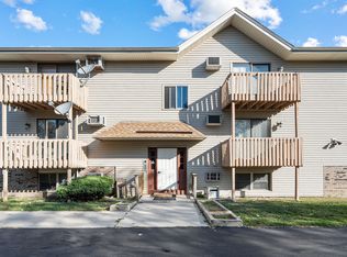 1521 Pioneer Rd APT 7, Crest Hill, IL 60403