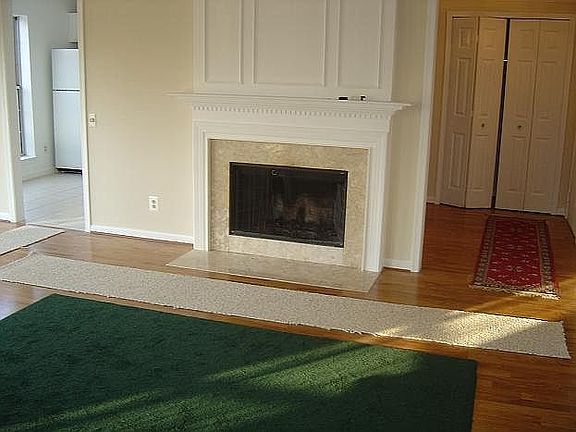 3rd image of 2804 Emma Lee St APT 201