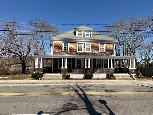 329 Main St #1 Photo 1