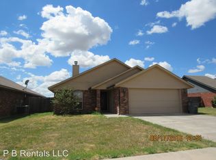 2415 SW 45th St, Lawton, OK 73505