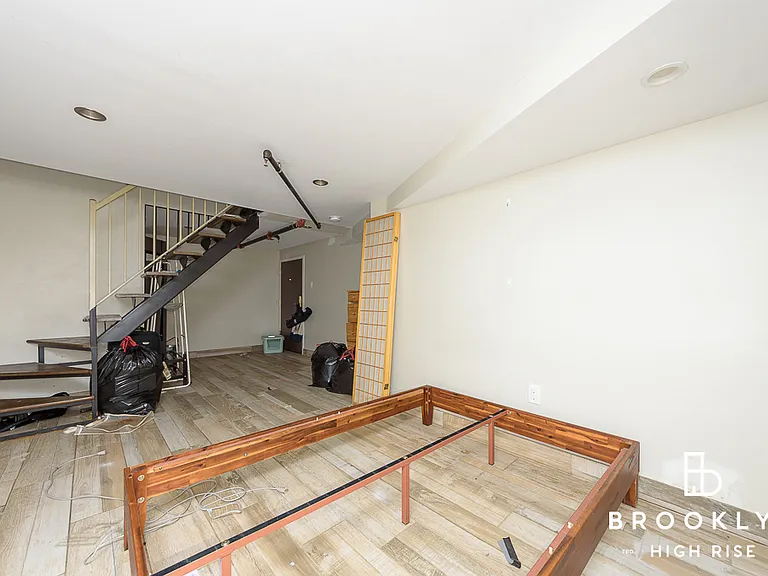 2075 Pacific St #1F — Photo 5