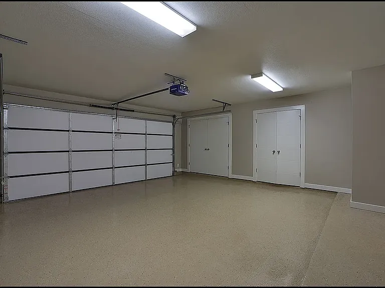 Moderno Village Apartments and Town Homes — Photo 28
