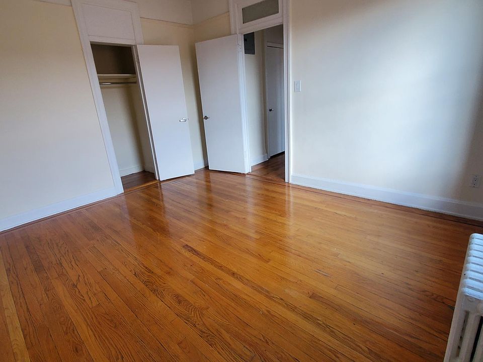 1st image of 3225 93rd St #16B