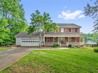 1323 Lancelot Ln, Graham, NC 27253