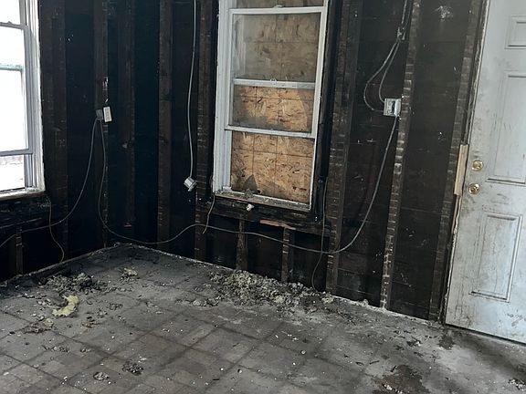 4th image of 6321 S Rhodes Ave