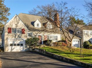 81 Tamarack Rd, Port Chester, NY 10573