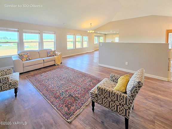 4th image of 1253 Lucy Ln