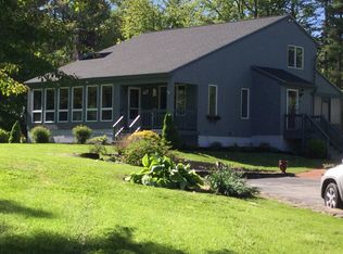 12 Old Coach Rd, Londonderry, NH 03053