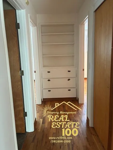928 SW Bay View Ln — Photo 6