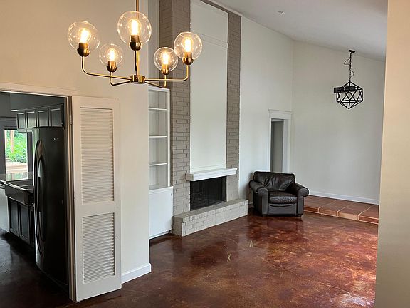 4th image of 7112 Scenic Brook Dr