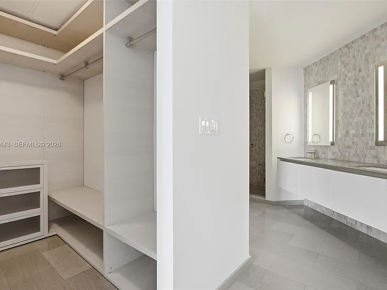 68 SE 6th St #2702 — Photo 54