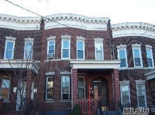 4 Charlotte St, Ridgewood, NY 11385