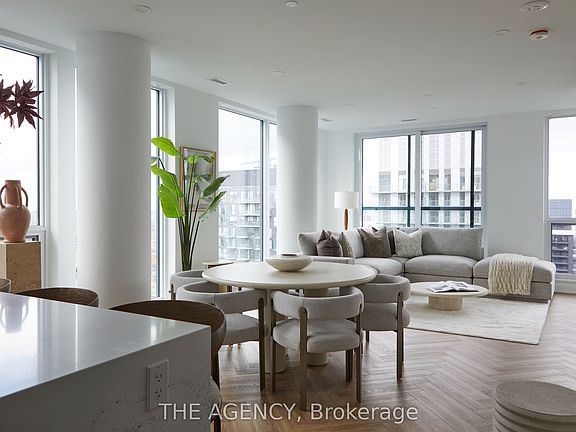 2nd image of 327 King St W #Penthouse 04