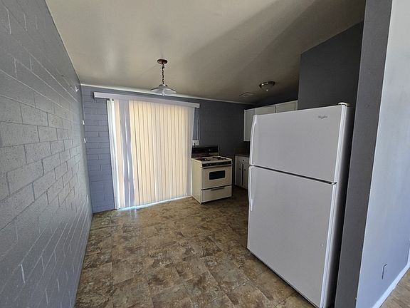 4th image of 3423 E Flower St #12