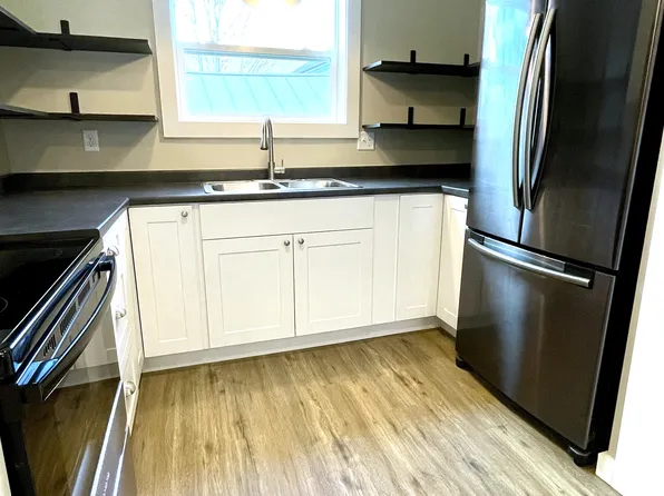 20 N Main St, Randolph, VT