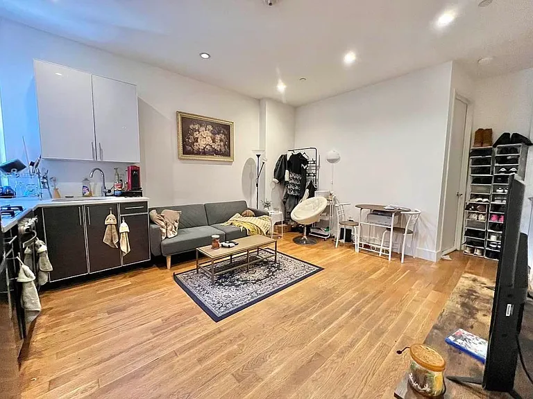 40 Malcolm X Blvd #3B — Photo 3