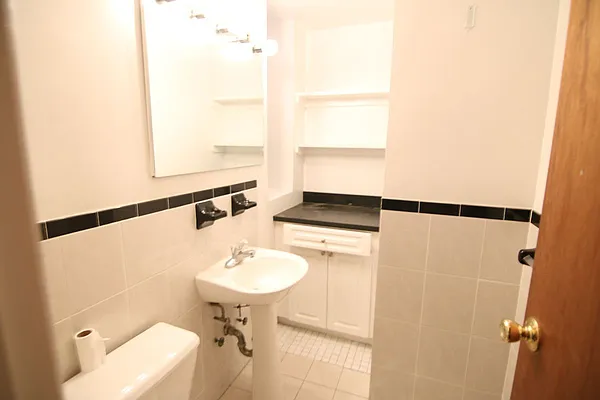 Rented by Guidance Realty Corp. | media 9