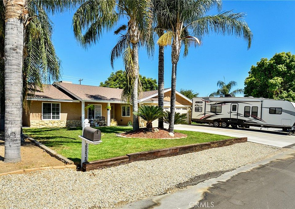 1st image of 28838 Gifford Ave