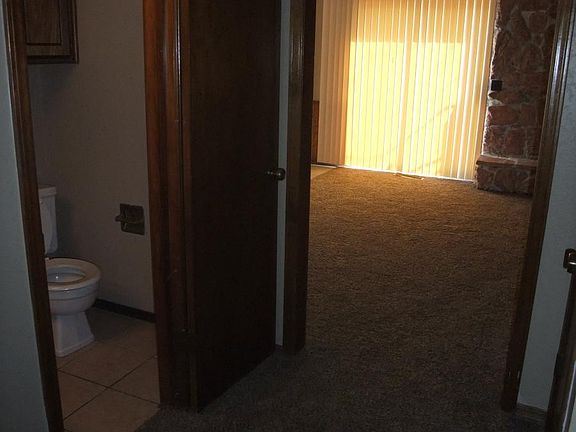 5th image of 5952 NW 41st St