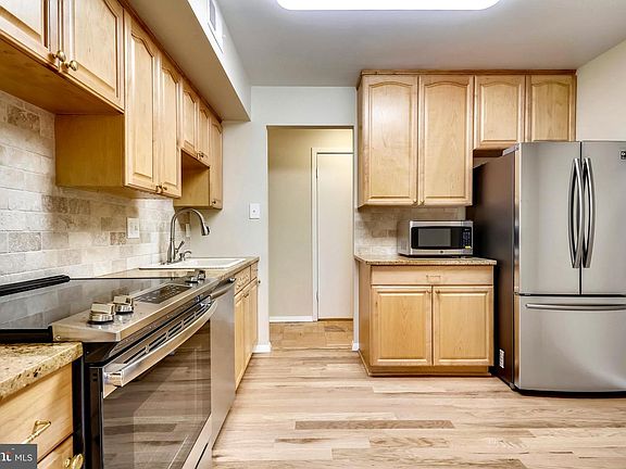 5th image of 5805 Edson Ln #1