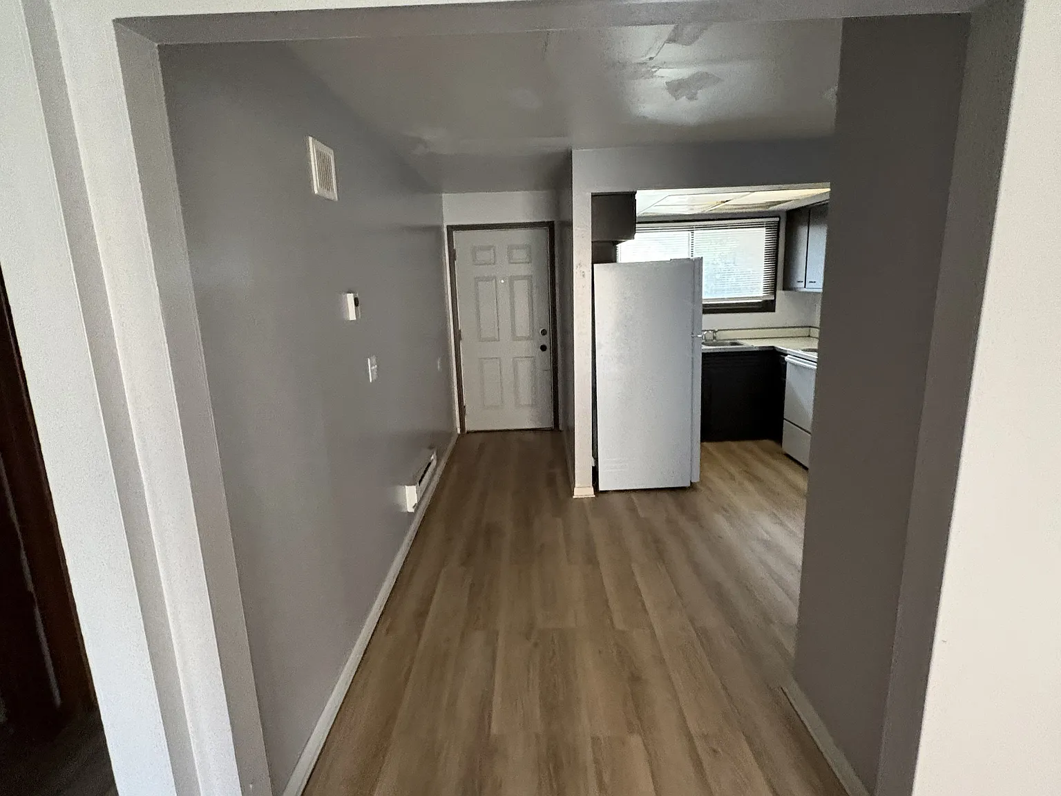 2 bed, 900 sqft, $1,650 — Photo 2