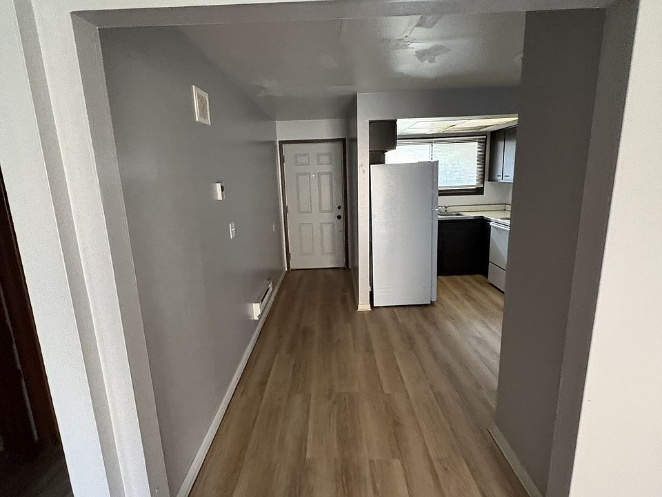 1st image of 75 N Lyle Ave APT 1