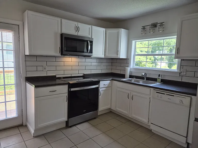 2612 Scottish Pike — Photo 10