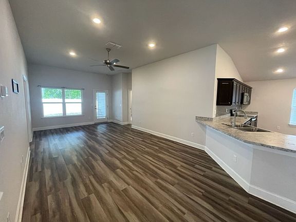 4th image of 7046 Camfield Landing Dr