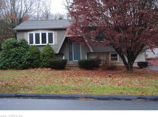 15 Wendy Dr, Baltic, CT 06330