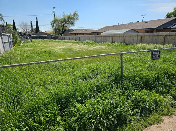 2436 E Willow St, Stockton, CA 95205