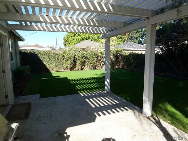 2nd image of 4538 Lomina Ave