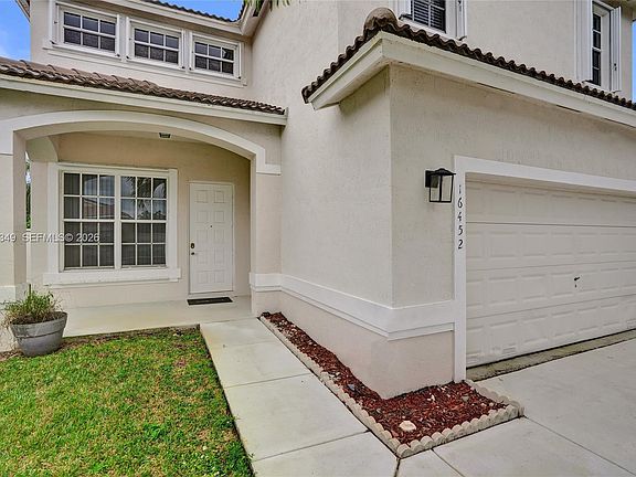3rd image of 16452 NW 22nd St