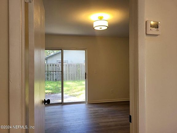 3rd image of 3329 Mayflower St Unit 3331-1