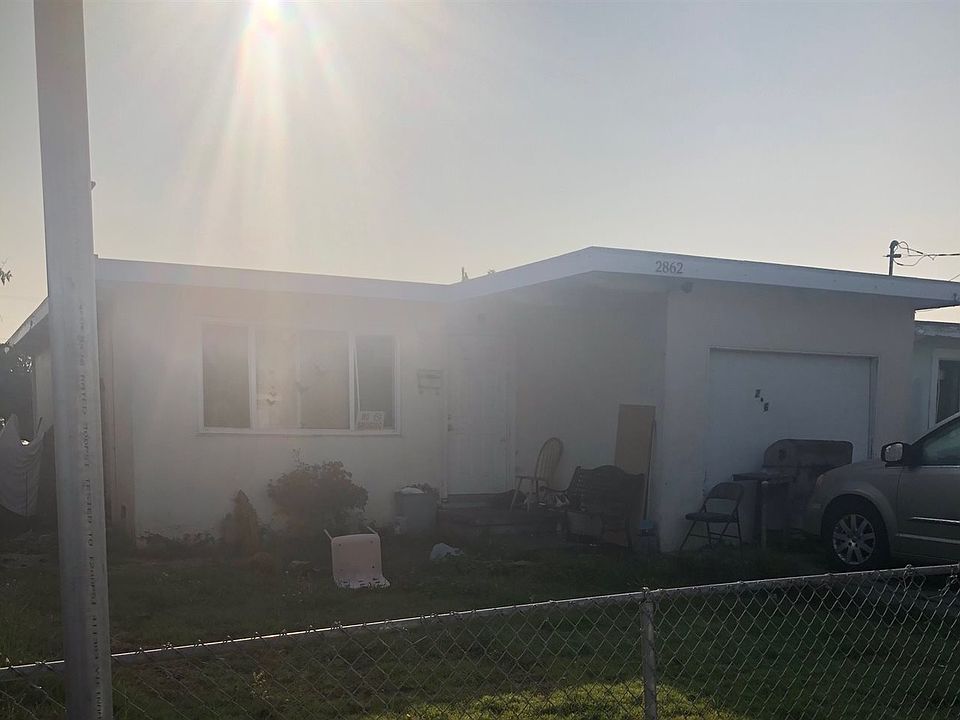 1st image of 2862 11th St
