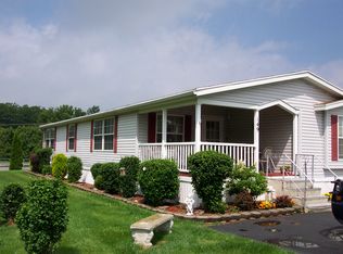 149 Locust Dr, Hamlin, NY 14464