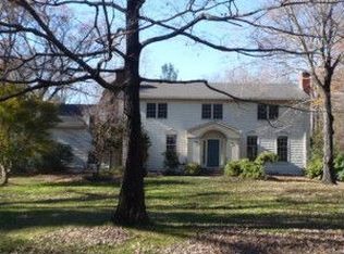 49 Bartling Dr, New Canaan, CT 06840