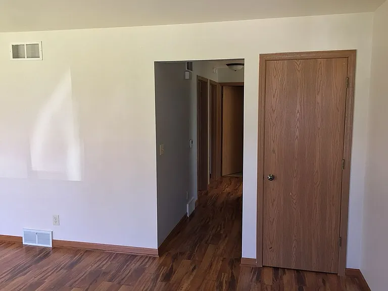 4413 Menasha Ave #4413 — Photo 5