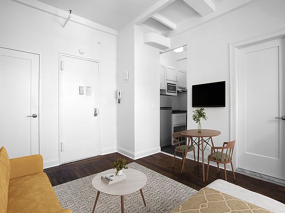4th image of 19 W 69th St APT 1105