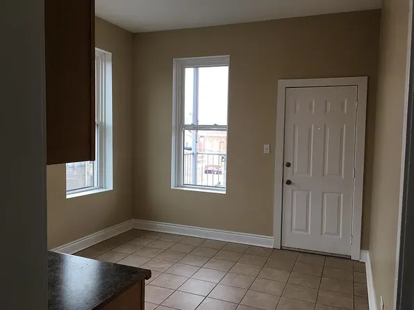 2121 S Leavitt St #1R, Chicago, IL 60608