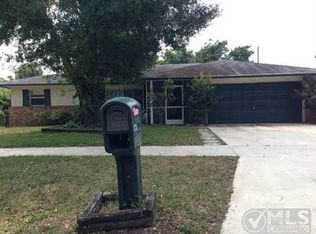 2715 Dove St, Fort Pierce, FL 34982