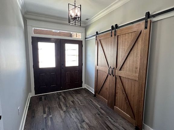 3rd image of 4921 Hatfield Cir